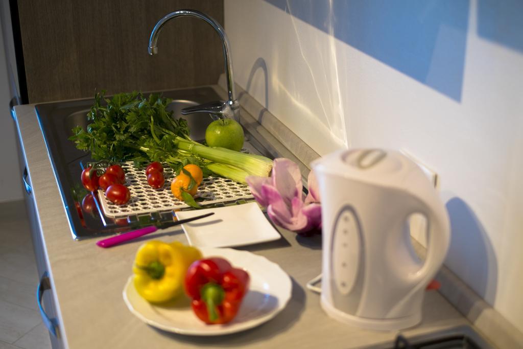 Appartamenti Residence Giardini 리치오네 외부 사진